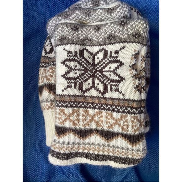 Muk Luks Fairisle Print Winter Beanie Hat And Fingerless Gloves Hand Warmers OS - Picture 4 of 9